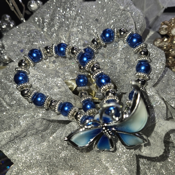 All bracelets are on sale for HOLIDAY GIFTS! - Picture 2 of 16